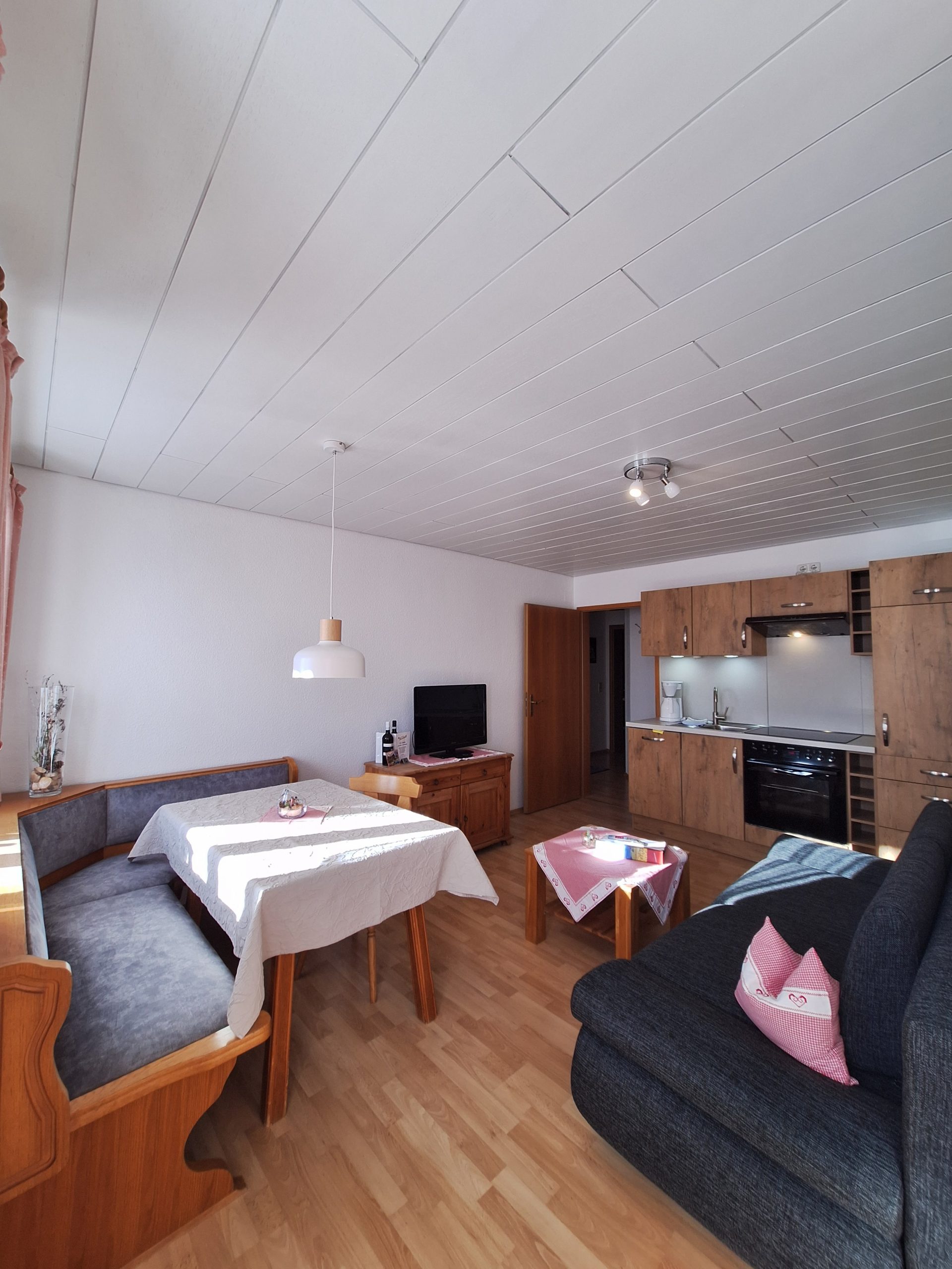Wohnung-Linderhof-Wohnzimmer 